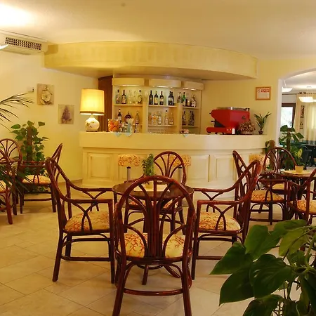 Mon Repos Hotel 4*