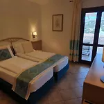 Mon Repos Hotel