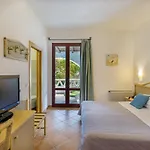 Mon Repos Hotel Baja Sardinia