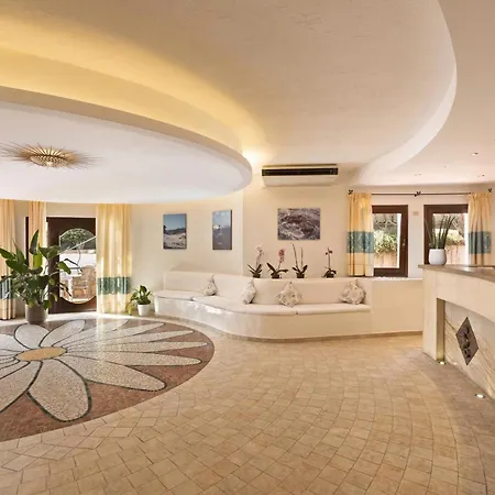 Mon Repos Hotel 4*