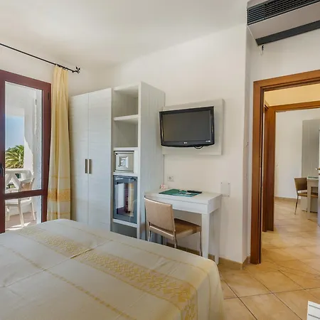 Mon Repos Hotel Baja Sardinia